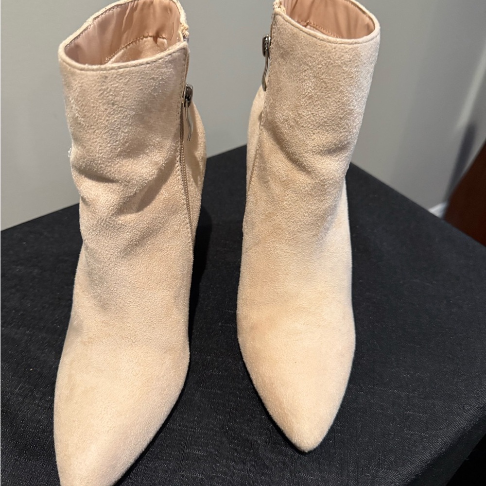 Cream dress booties like new